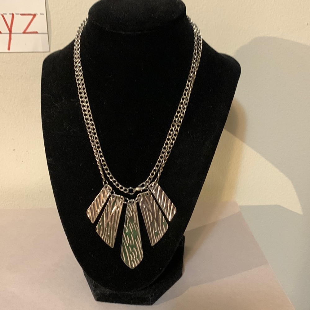 Necklace jewelry 32”*